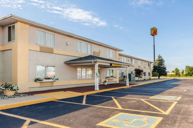 Super 8 By Wyndham Ionia Mi