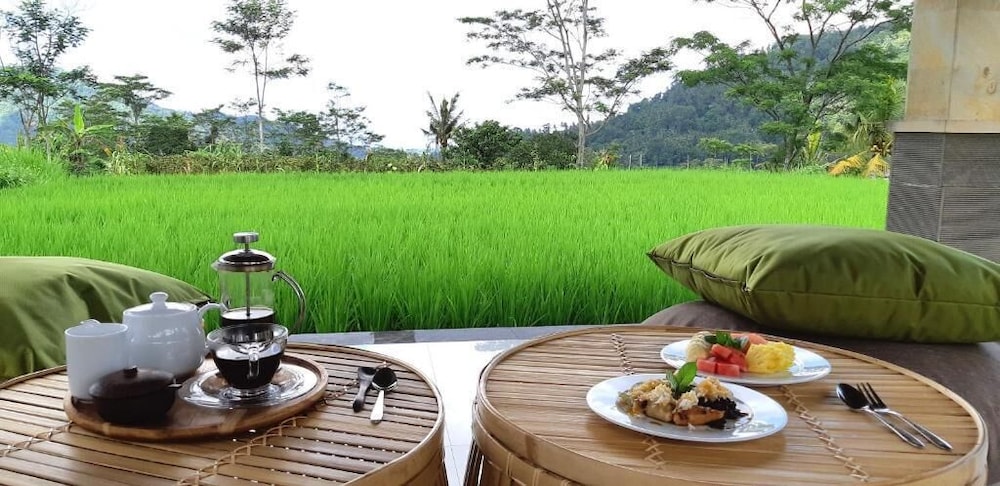 pelangi villas sidemen