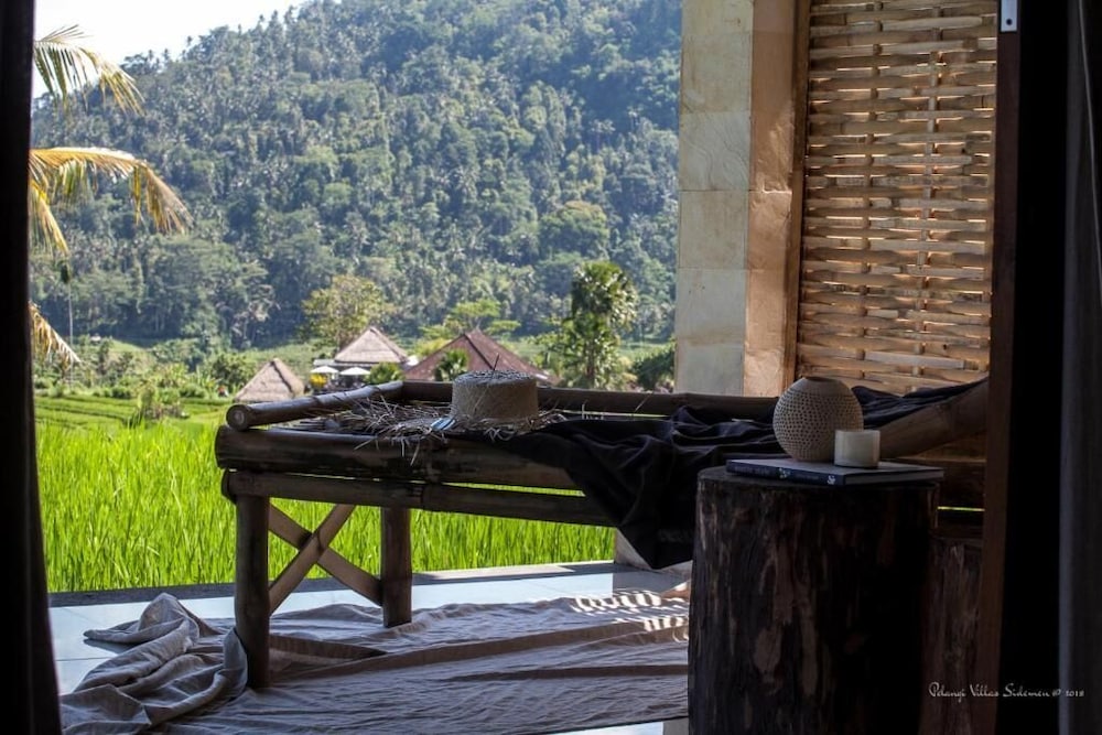 pelangi villas sidemen