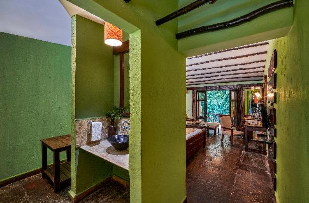 welcomheritage jungle home