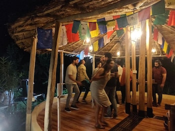 Dev Bhoomi Farms & Cottages,Jia>>Dharamshala,4 star