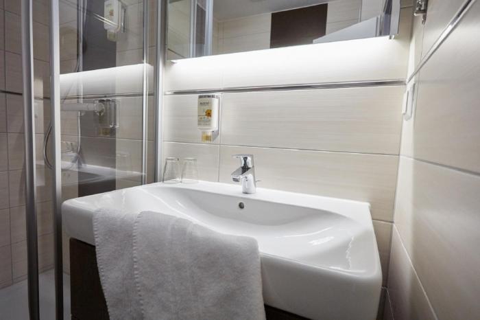 bernstein acamed resort