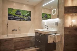 bernstein acamed resort