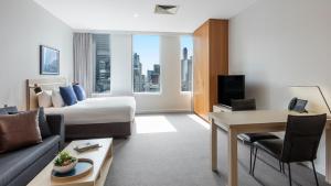 oaks melbourne on market hotel