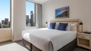 oaks melbourne on market hotel