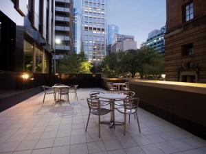 oaks melbourne on market hotel