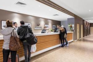 oaks melbourne on market hotel