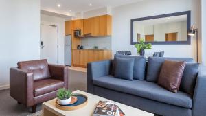 oaks melbourne on market hotel