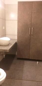 onest luxury home stay