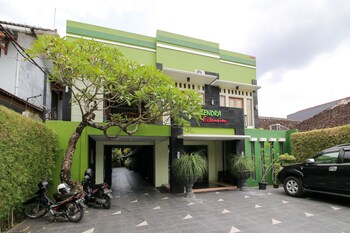 reddoorz plus taman siswa 2