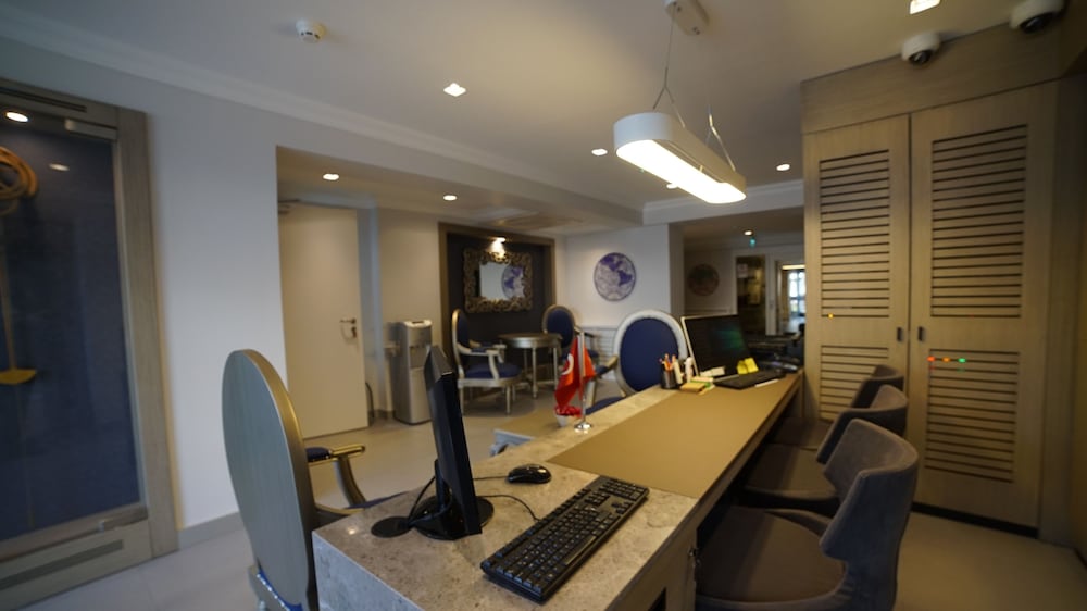 ascot hotel buyukada