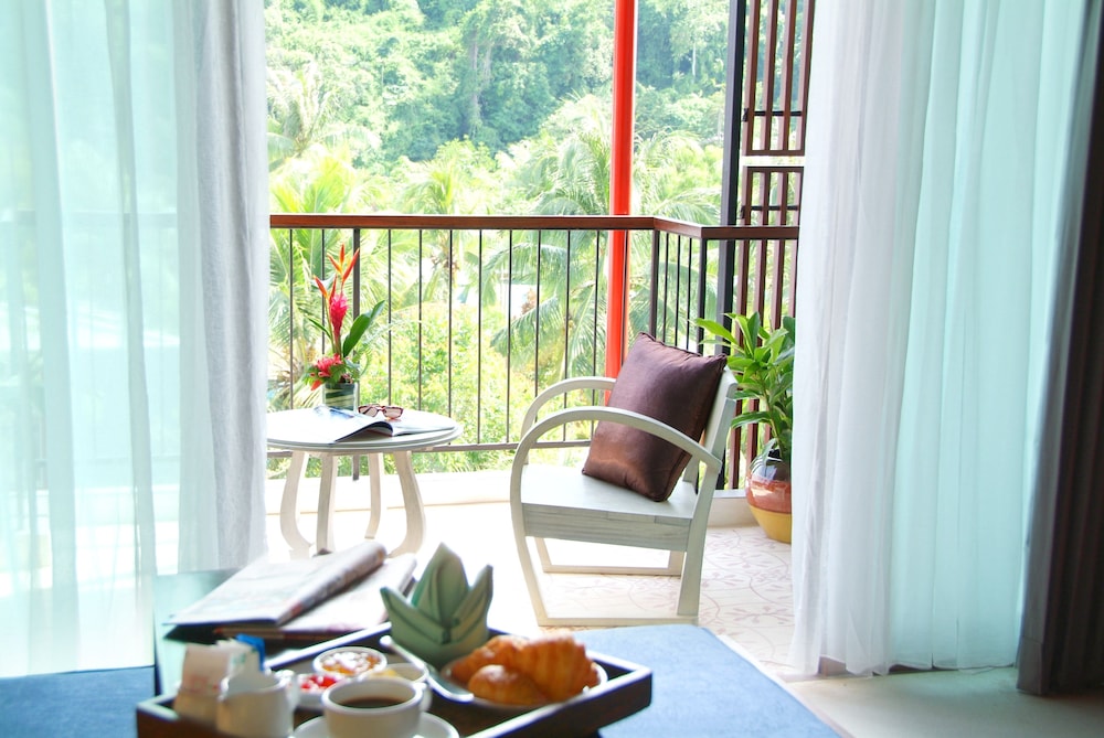 red ginger chic resort