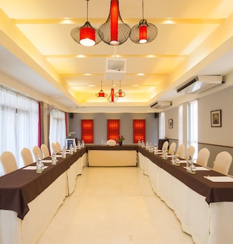 red ginger chic resort