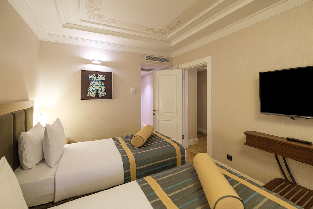 golden age hotel taksim
