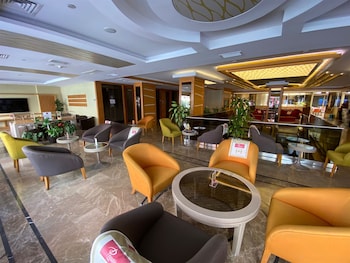 prestige hotel old city