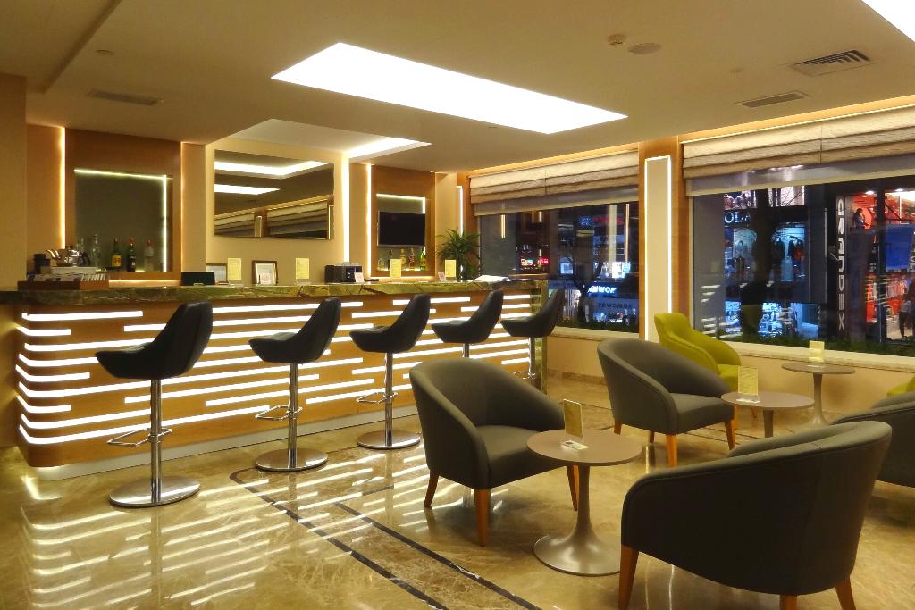 prestige hotel old city