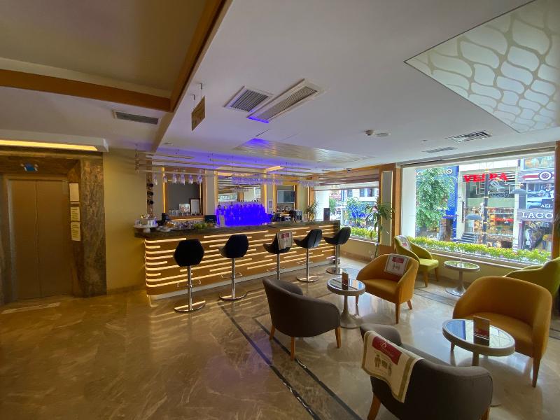 prestige hotel old city