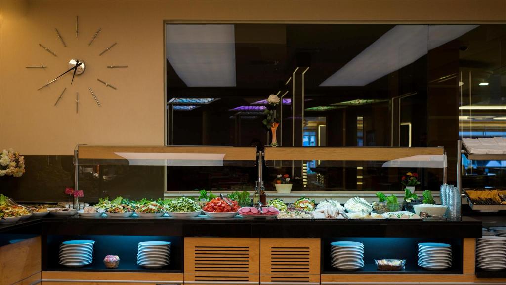prestige hotel old city