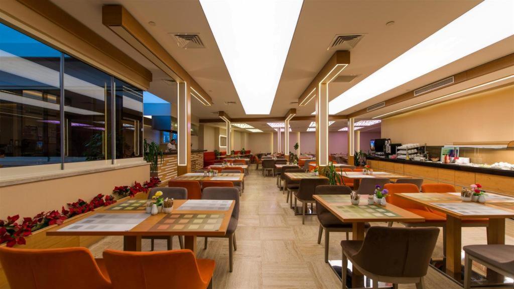 prestige hotel old city