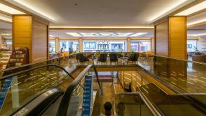 prestige hotel old city