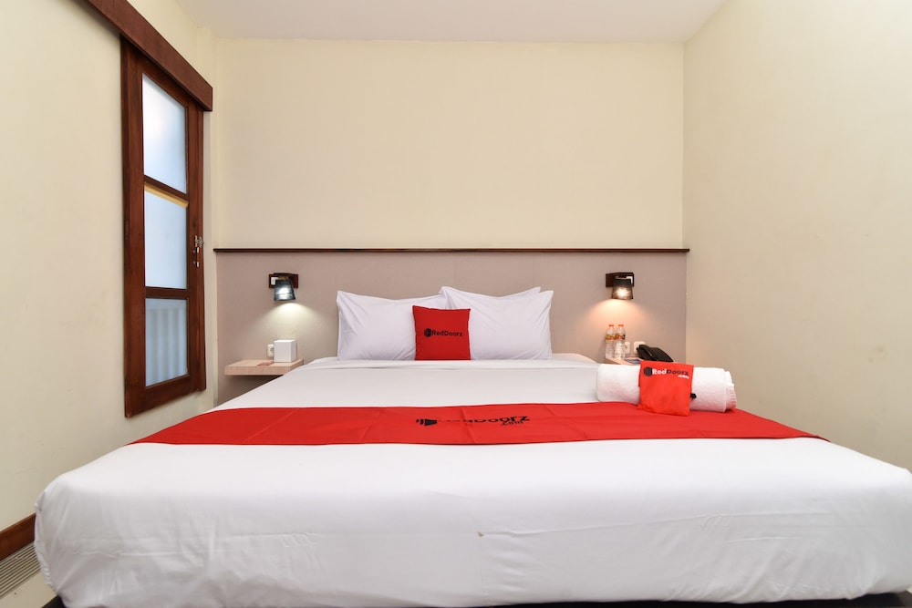 reddoorz near legian street