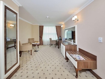 the sign kocaeli thermal spa hotel and convention center