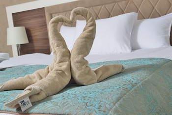 the sign kocaeli thermal spa hotel and convention center