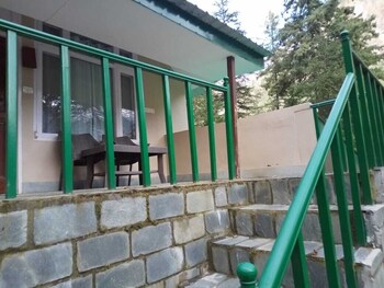 asaka himalayan inspiration lodge kasol