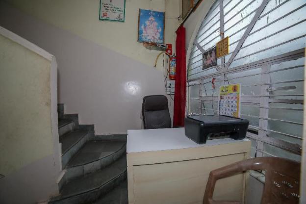 spot on shraddha hotel