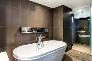 Hilton Garden Inn Bangkok Silom,Bangkok>>Bang Rak,3.5 star