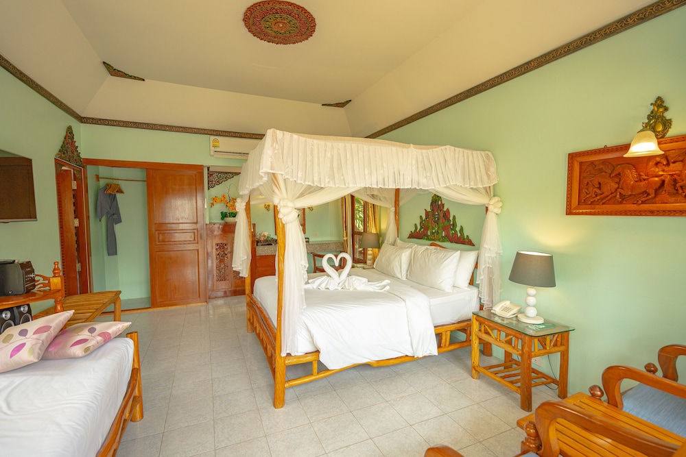 Chawengburi Resort,Bophut>>Bo Phut Beach,3 star