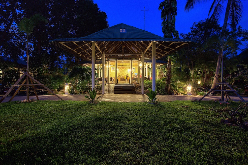 crystal bay yacht club