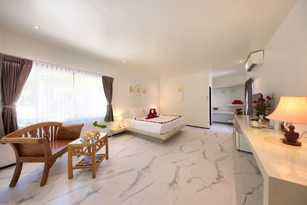 crystal bay yacht club