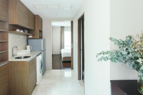 thomson residence hotel