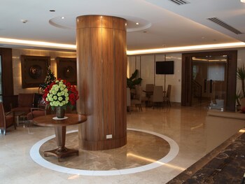 thomson residence hotel