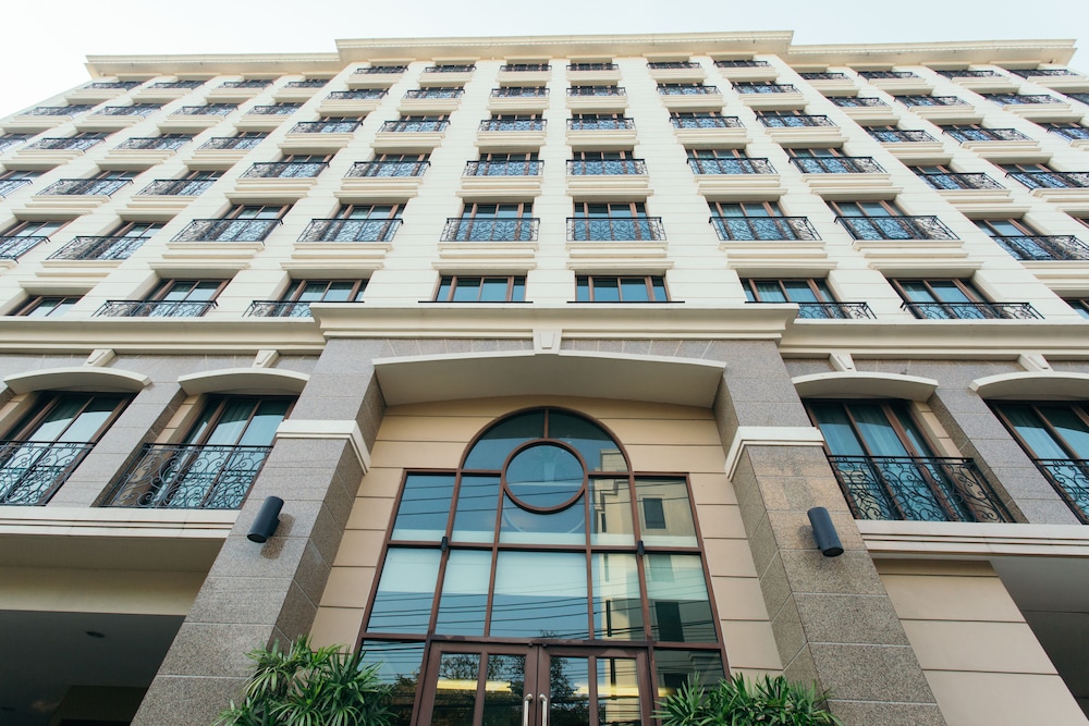 thomson residence hotel