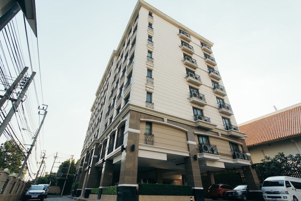 thomson residence hotel