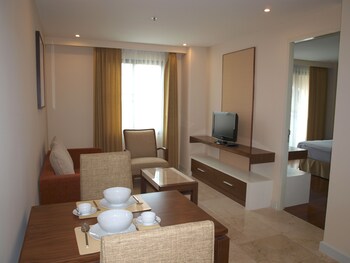 thomson residence hotel