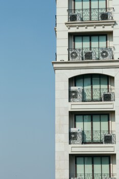 thomson residence hotel