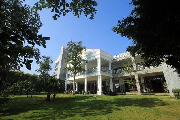 holiday valley nature resorts