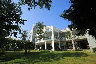 holiday valley nature resorts