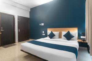 super namaskar silver key