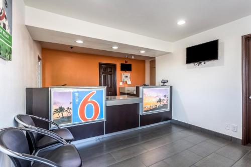 Motel 6 Needles, Ca,Near Needles Regional Museum,2 star