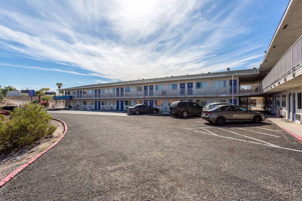 motel 6 needles ca