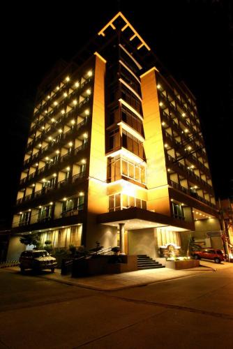 Herald Suites Solana,2914 Finlandia Corner Einstein Street,3 star