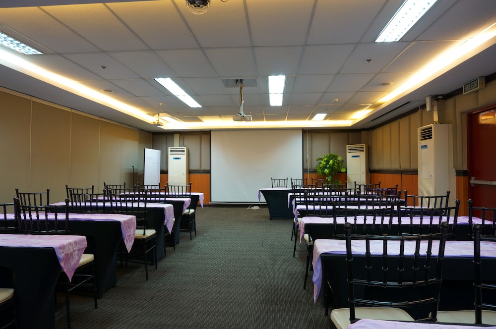 eurotel makati