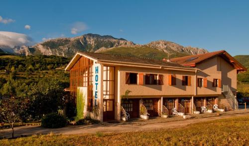 hotel torrecerredo