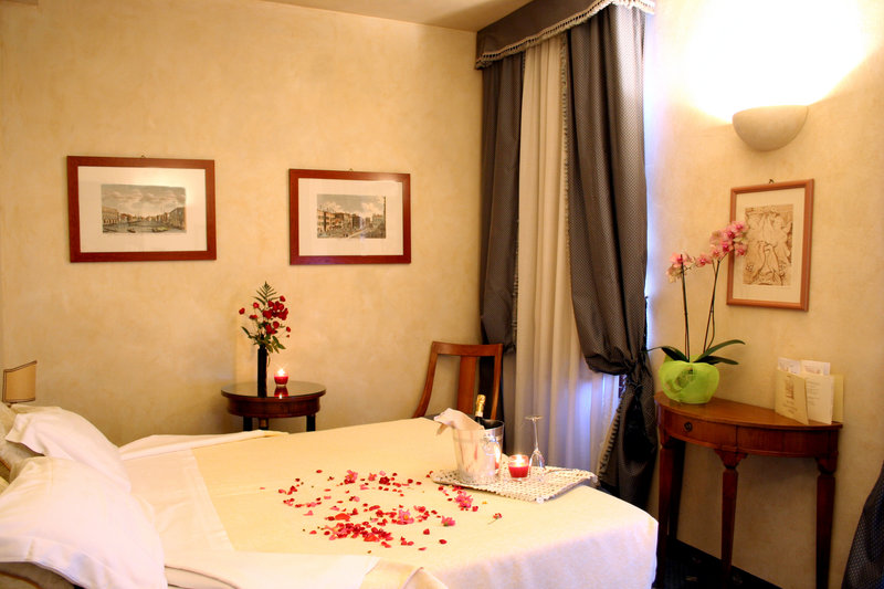 ai due fanali adults only