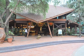 sai palace hotel and gardens mira road