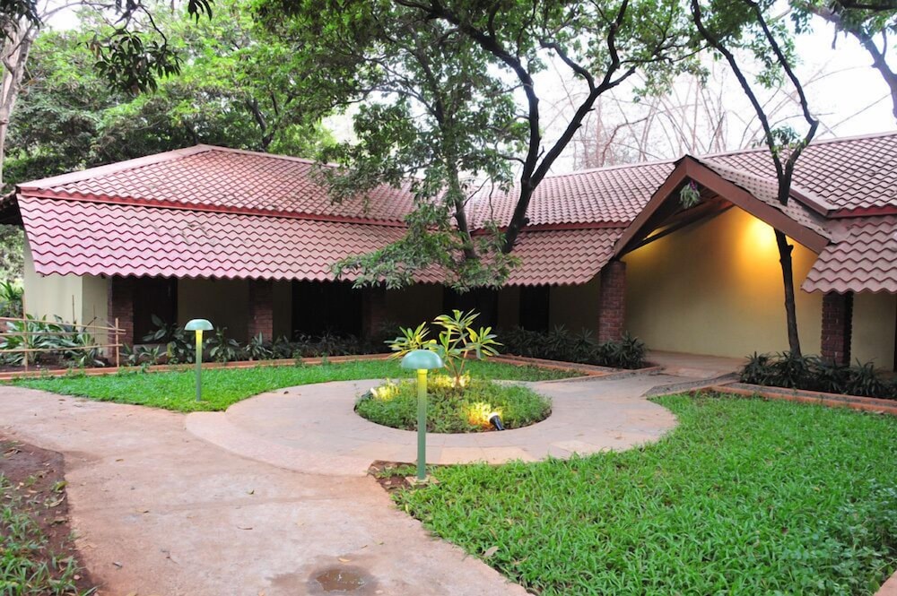 sai palace hotel and gardens mira road